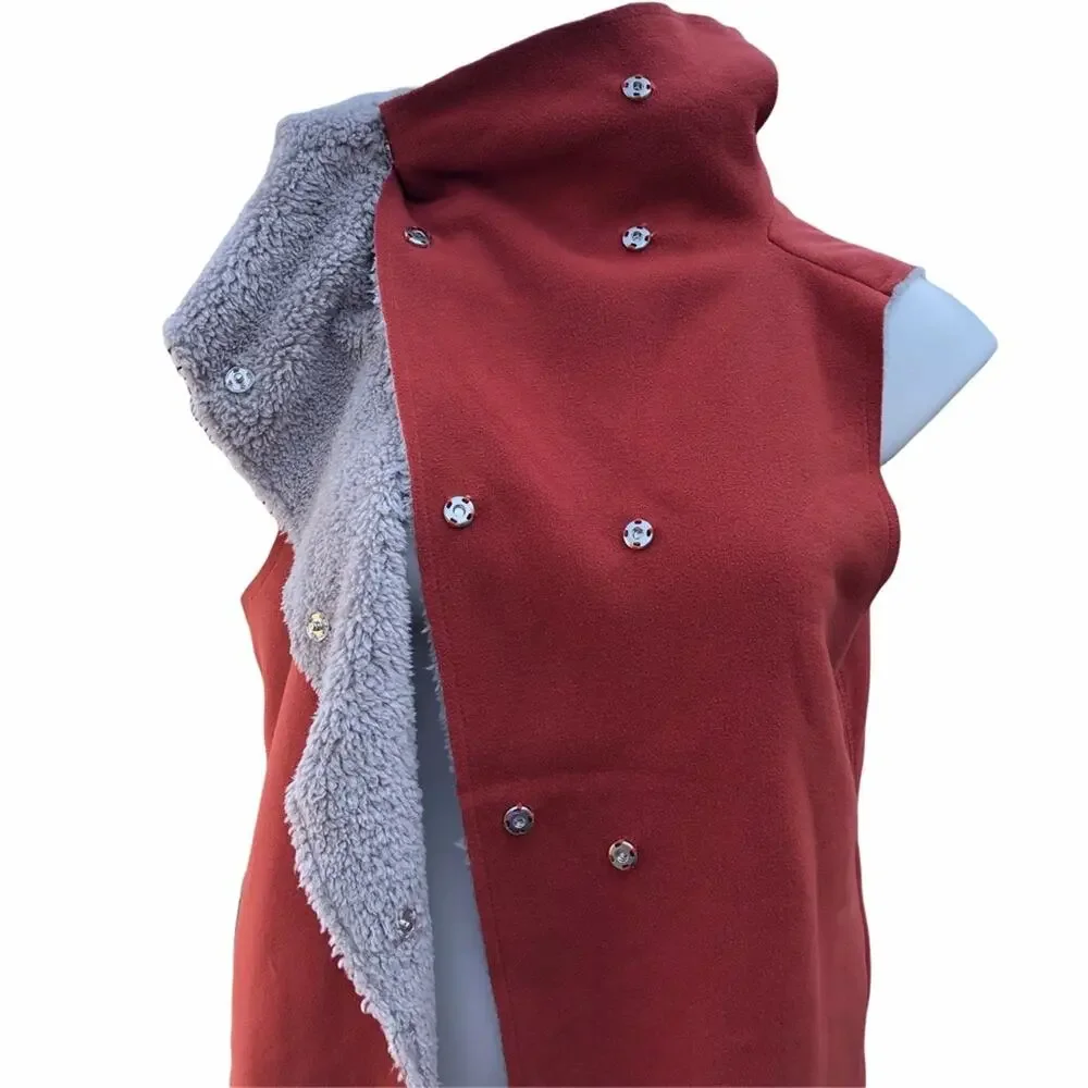 Dylan red faux shearling vest snap closure Medium